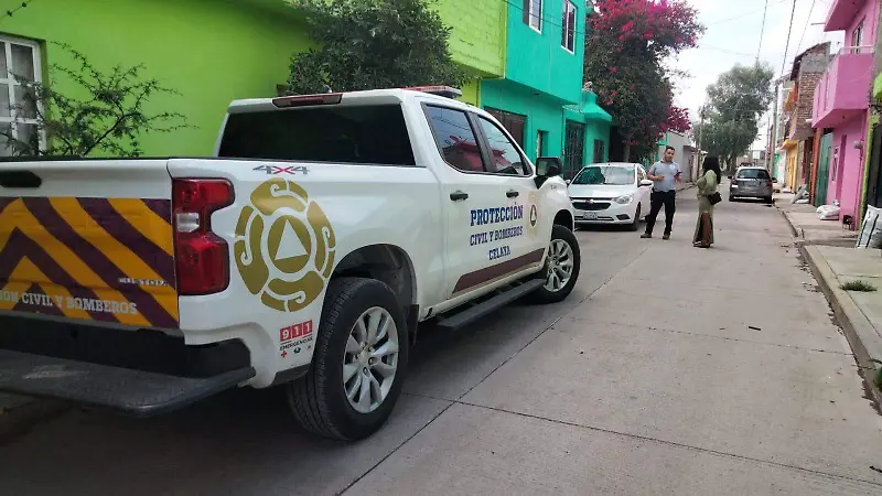 Presidenta de la colonia en colaboración con PC para el rencuentro de los daños